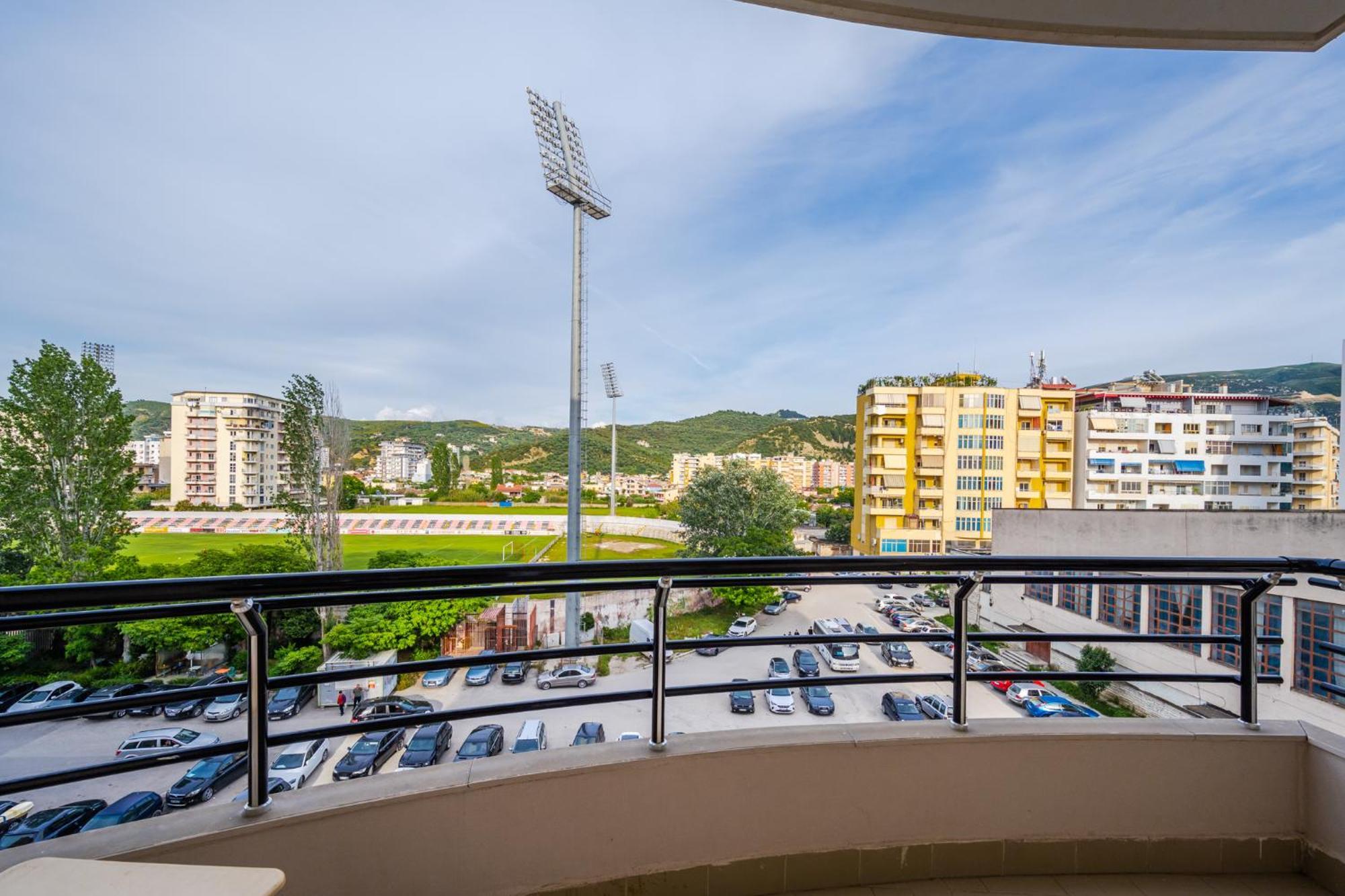 City Center Apartments By Kondo Stays Vlorë Buitenkant foto