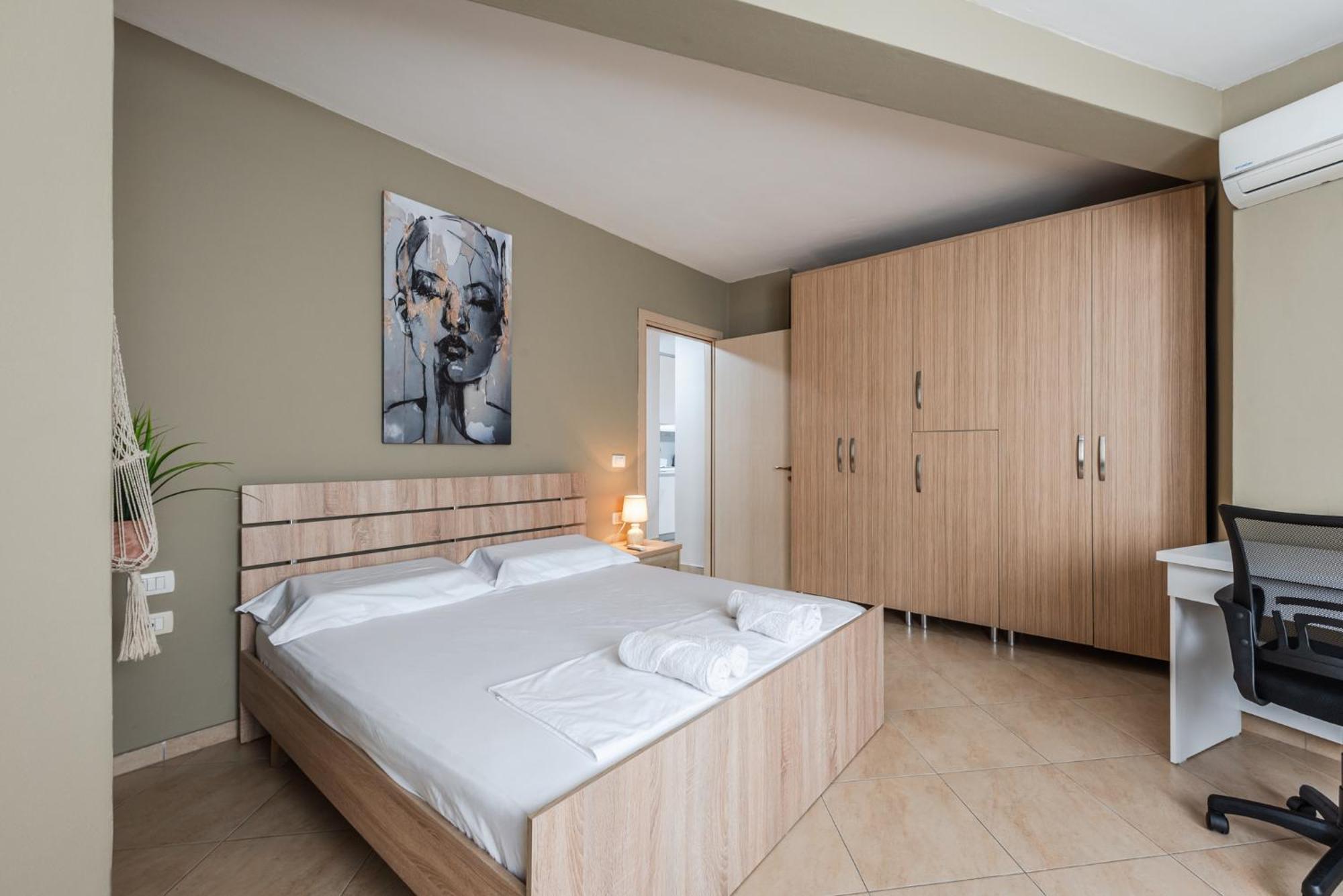 City Center Apartments By Kondo Stays Vlorë Buitenkant foto