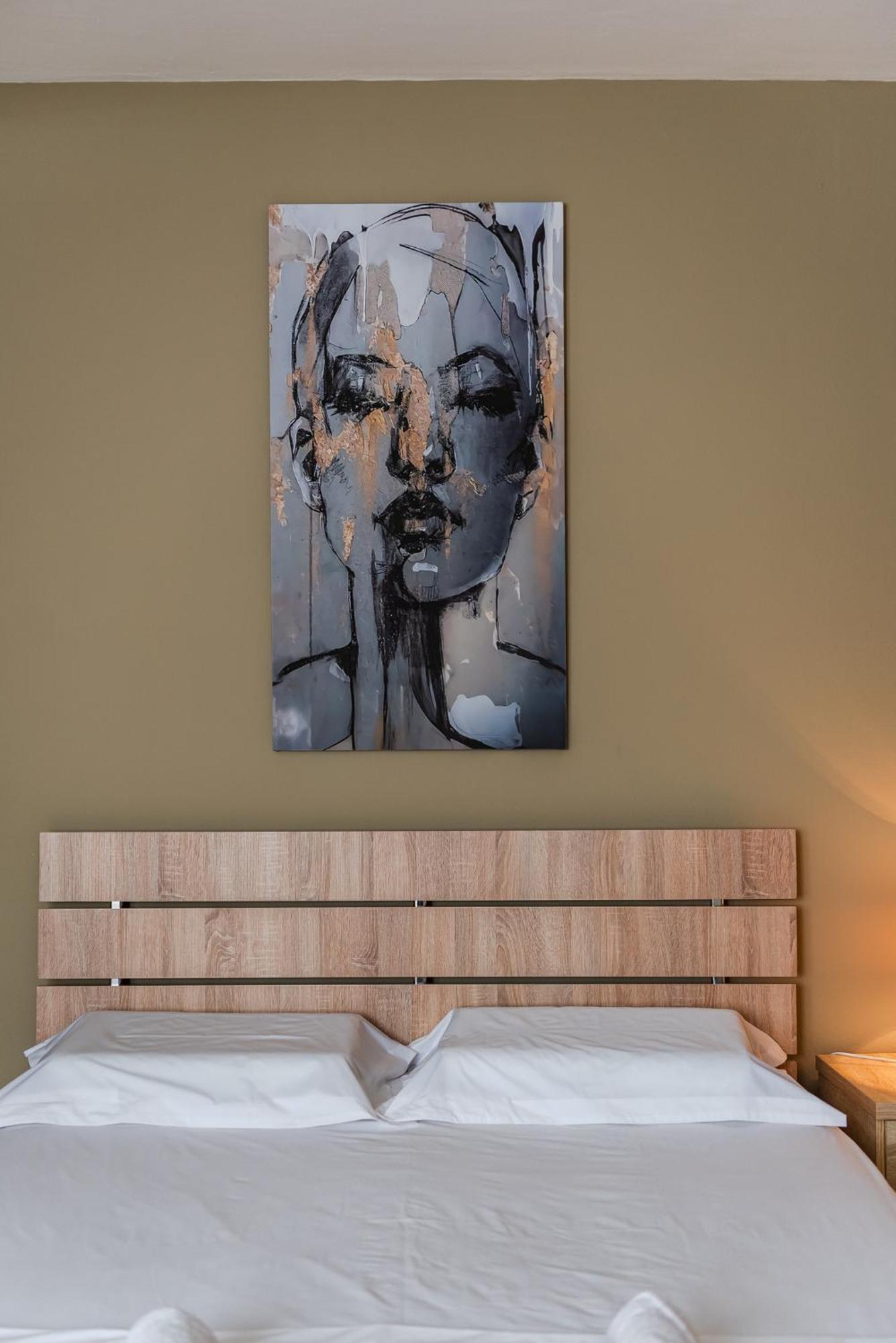 City Center Apartments By Kondo Stays Vlorë Buitenkant foto