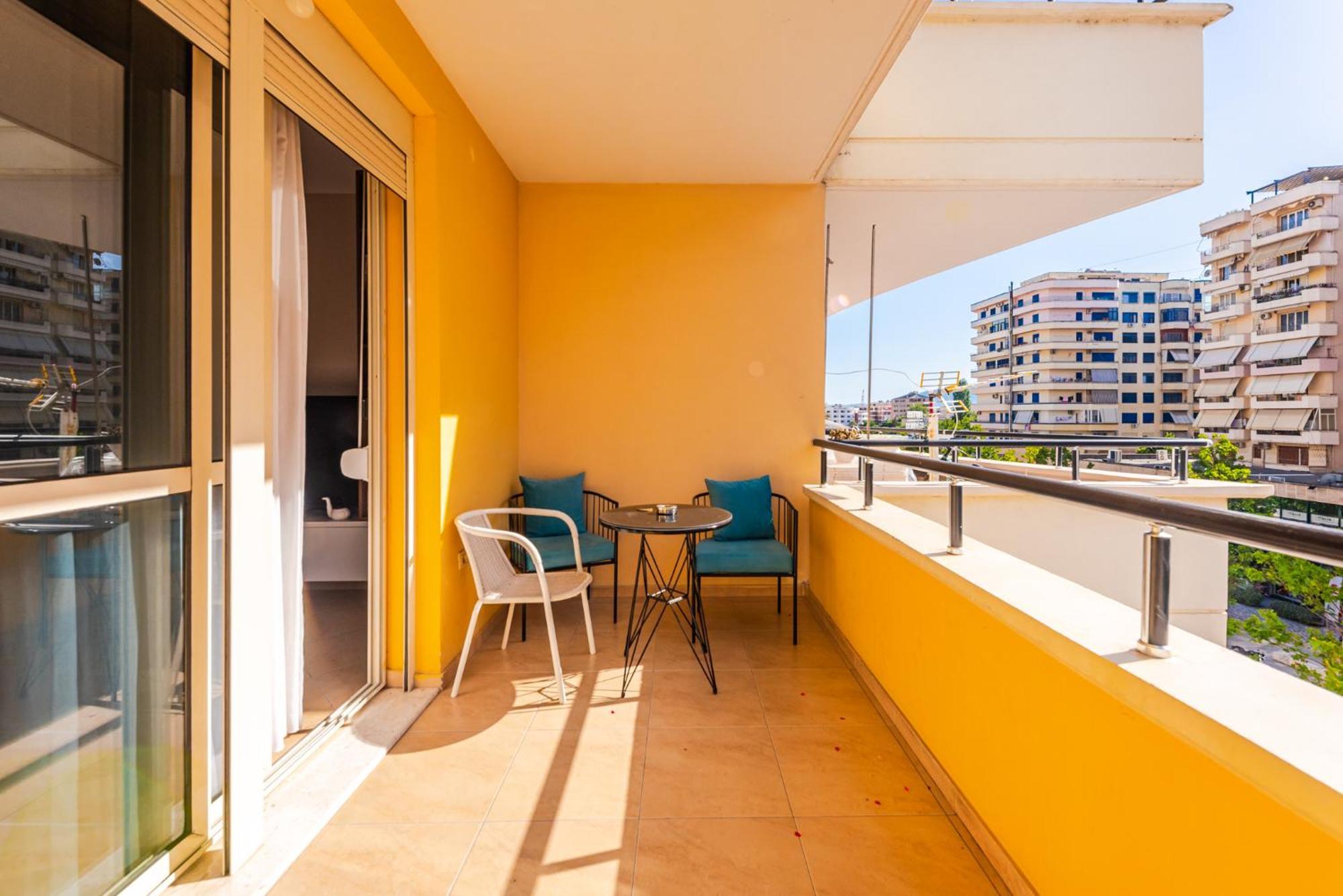 City Center Apartments By Kondo Stays Vlorë Buitenkant foto