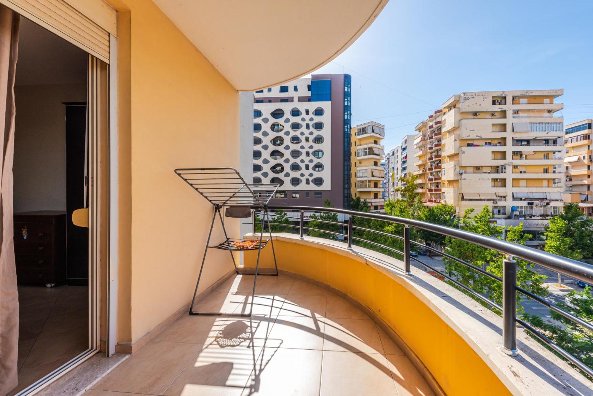 City Center Apartments By Kondo Stays Vlorë Buitenkant foto