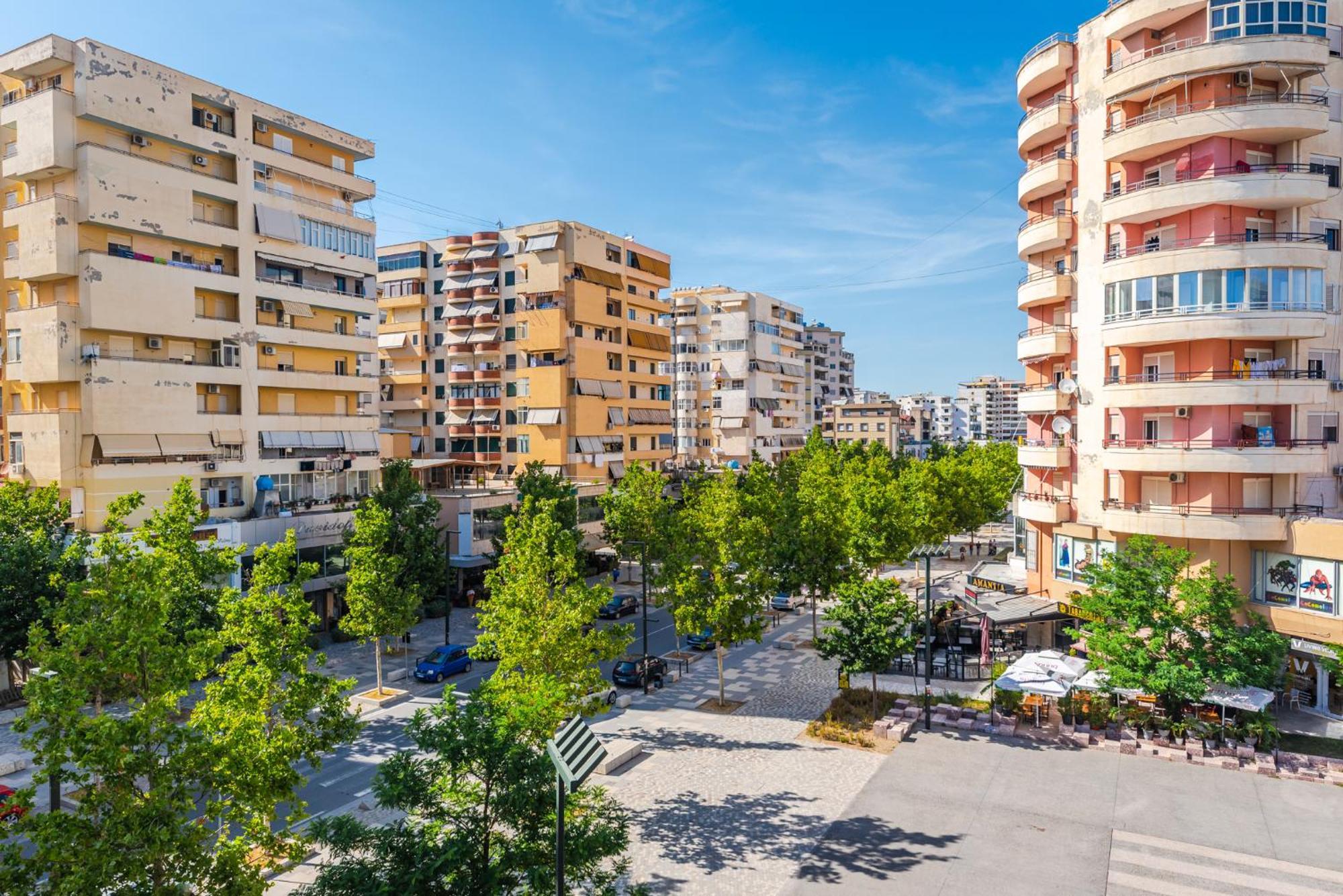 City Center Apartments By Kondo Stays Vlorë Buitenkant foto